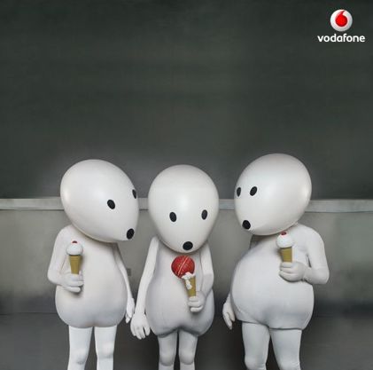vodafone-zoozoo In 2008, Vodafone had unveiled its Happy to Help series 