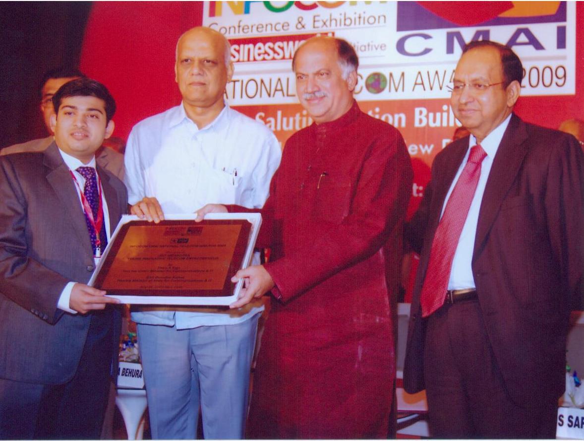 Udit Mehrota receiving the award Mr. Siddhartha Behura Secretary of DoT 