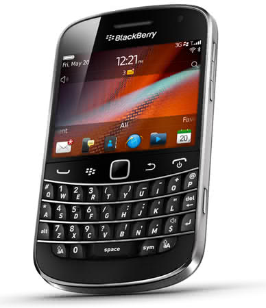 BlackBerry Bold 9900 Launched In India For Rs.31290