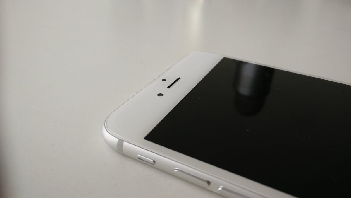 Apple iPhone 6 Plus Review Product Image 0004