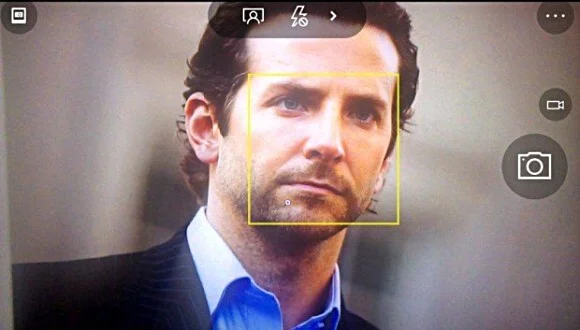 Windows 10 Mobile Front Camera Face Tracking
