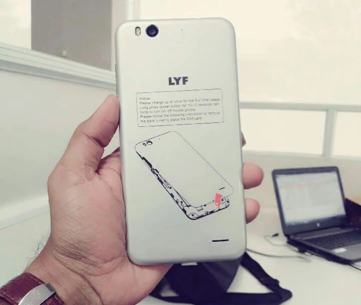 LYF handset