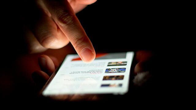 India dethrones USA to become second largest smartphone market in the world with whopping 220 millions of active users