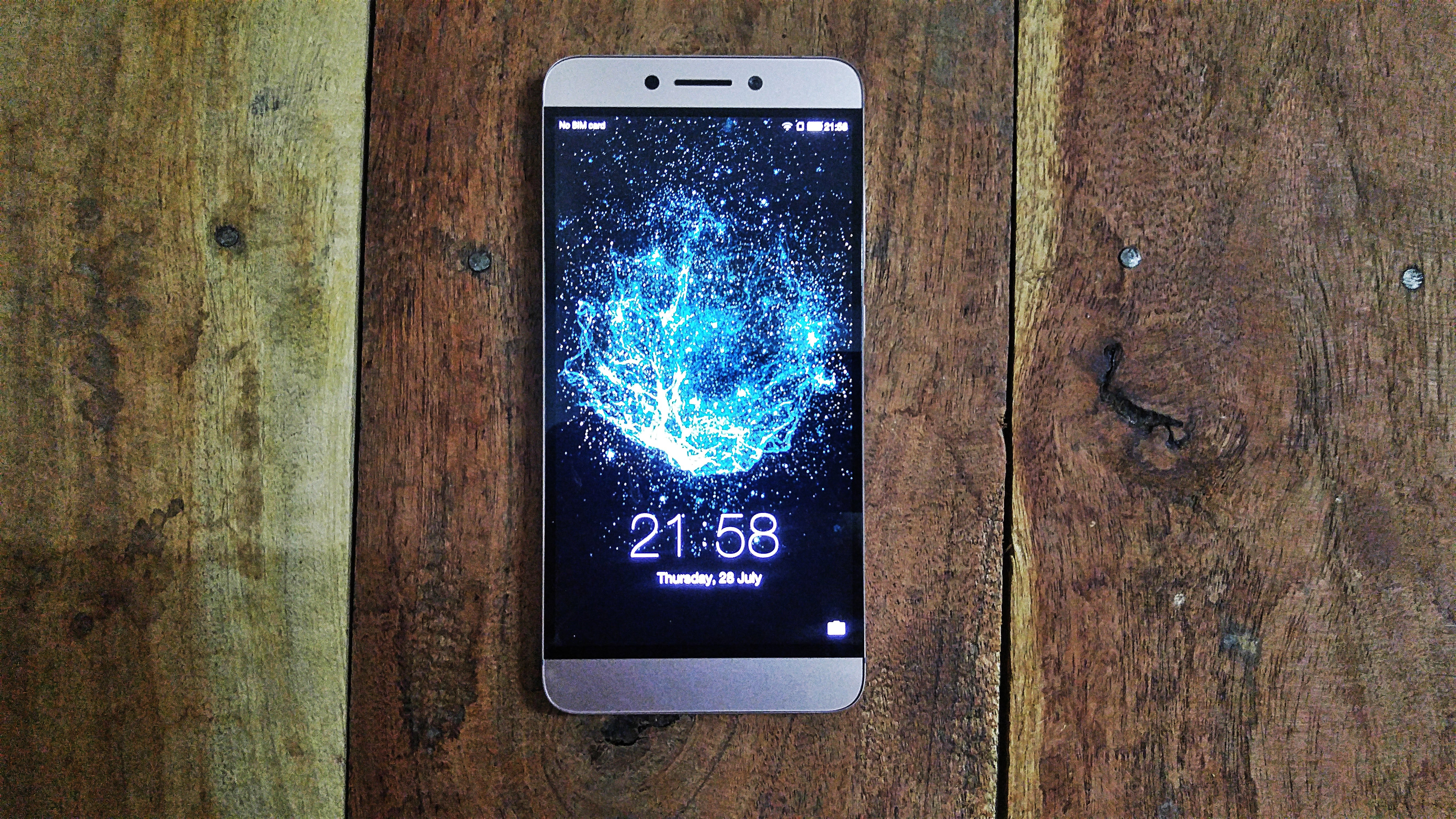 LeEco Le 2 Review: A Premium Phone For Budget Money