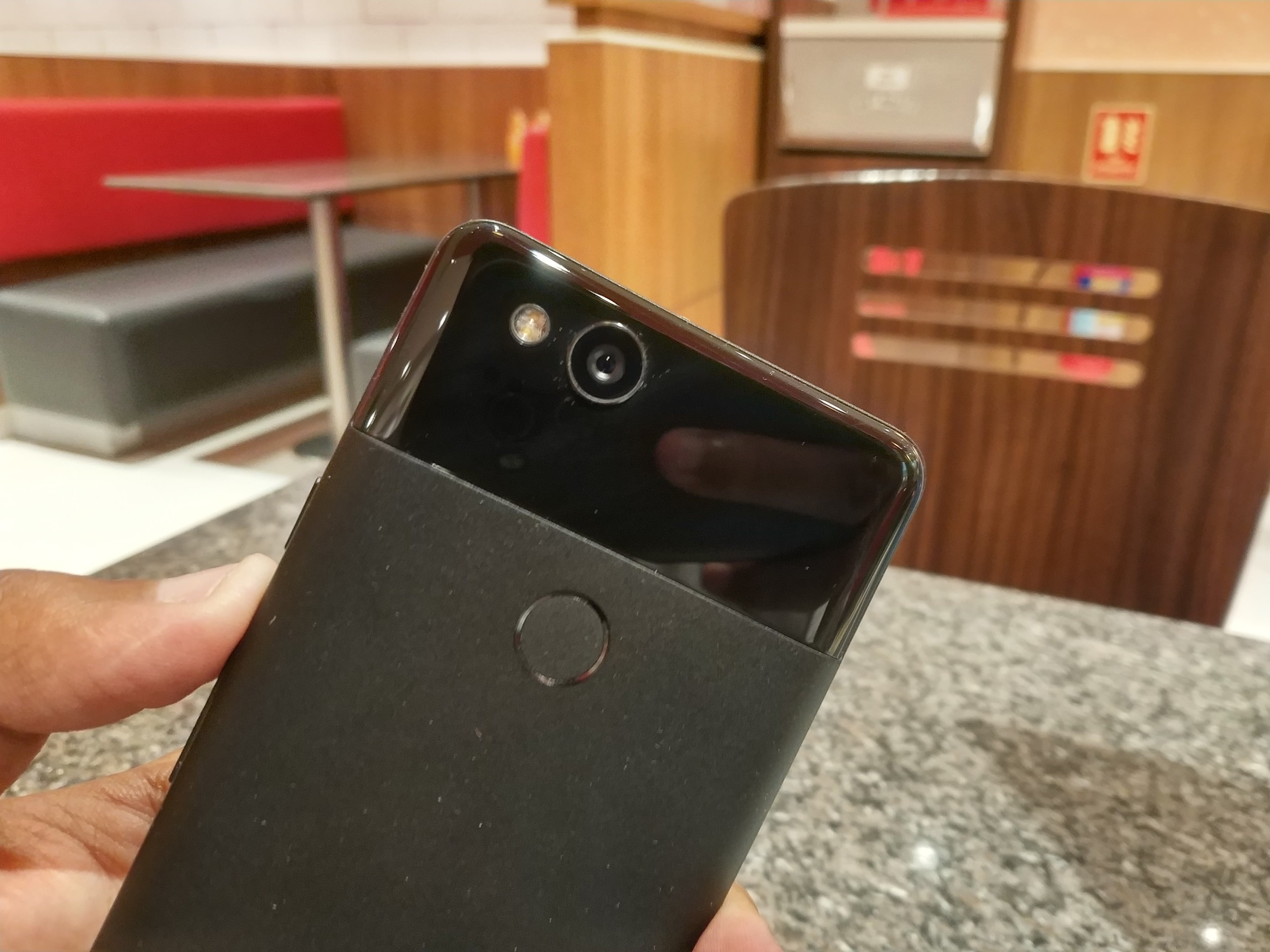 The Google Pixel 2 at Rs 39,999 is a Better Option than Apple iPhone 8 in the Compact Flagship Category