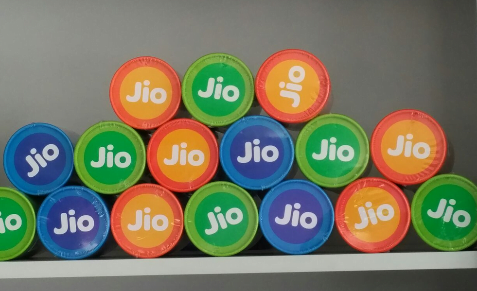 Reliance Jio Rs 399 Postpaid Plan is Ahead of Similarly Priced Plans from Airtel and Vi - 75