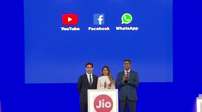 jio-youtube-fb-whatsapp-jio-phone