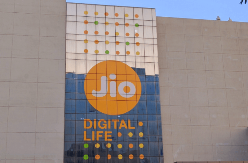 IMC 2018: Jio Demonstrates Drones Equipped With Facial Recognition Using 5G