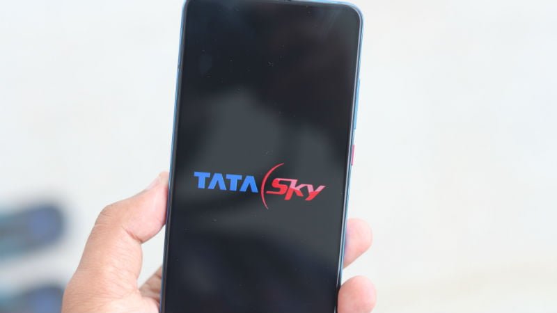 Tata Sky,Tata Sky 13 Years Offer,Tata Sky Features,Tata Sky Cashback Offer,Tata Sky Set-Top Box