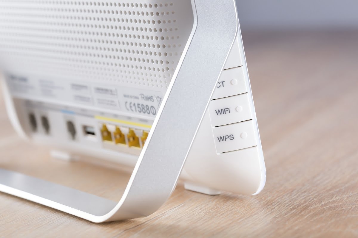 Broadband Connection For Your Home  Choosing Between Wired and Wireless Internet - 49