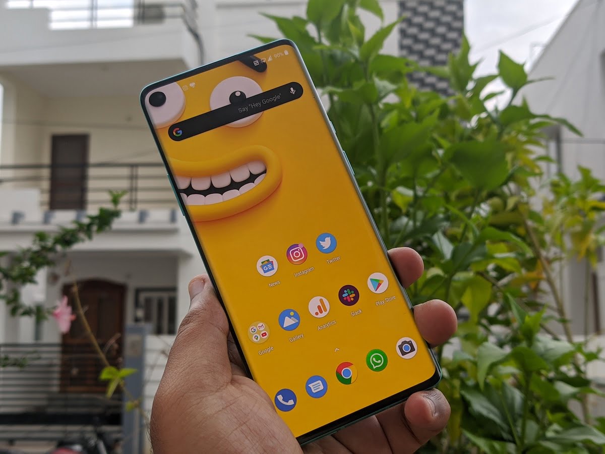 OnePlus 8 Pro Review  The Best Value Premium Smartphone of 2020 - 3