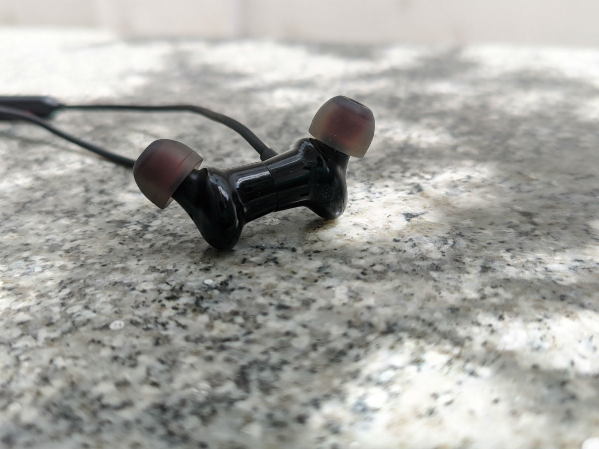 OnePlus Bullets Wireless Z Review  Get These for the Incredible Battery Life - 34