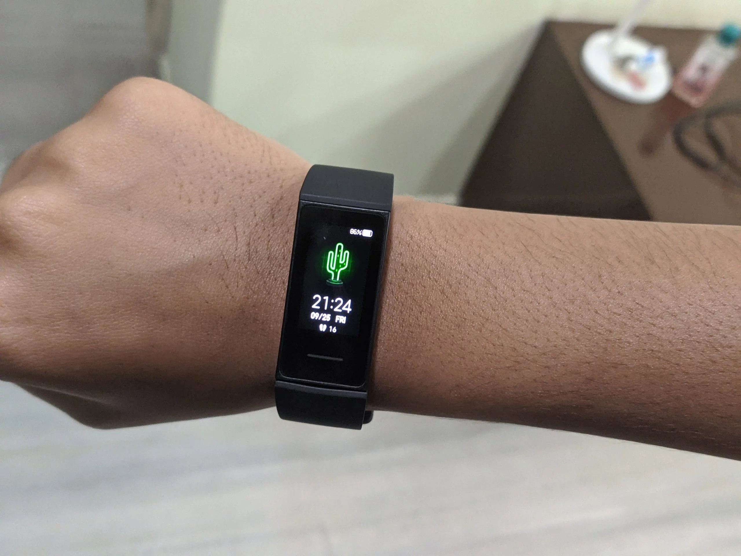 Xiaomi Mi Smart Band 4 Impressions: All The Fitness Tracker You Need
