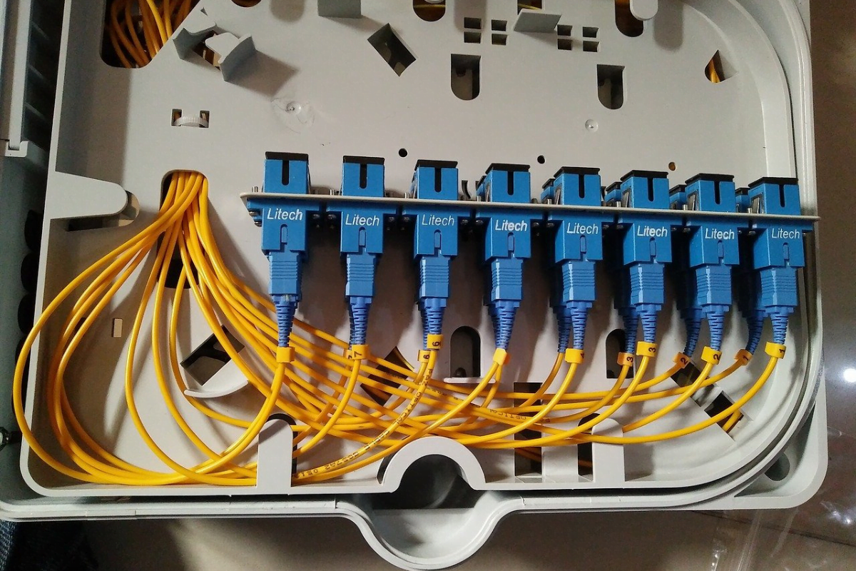 How Does Fiber Optic Cable Work  - 44