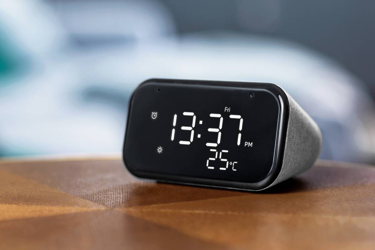 Lenovo Smart Clock Essential With Built In Google Assistant Launched at Rs 4 499 - 16