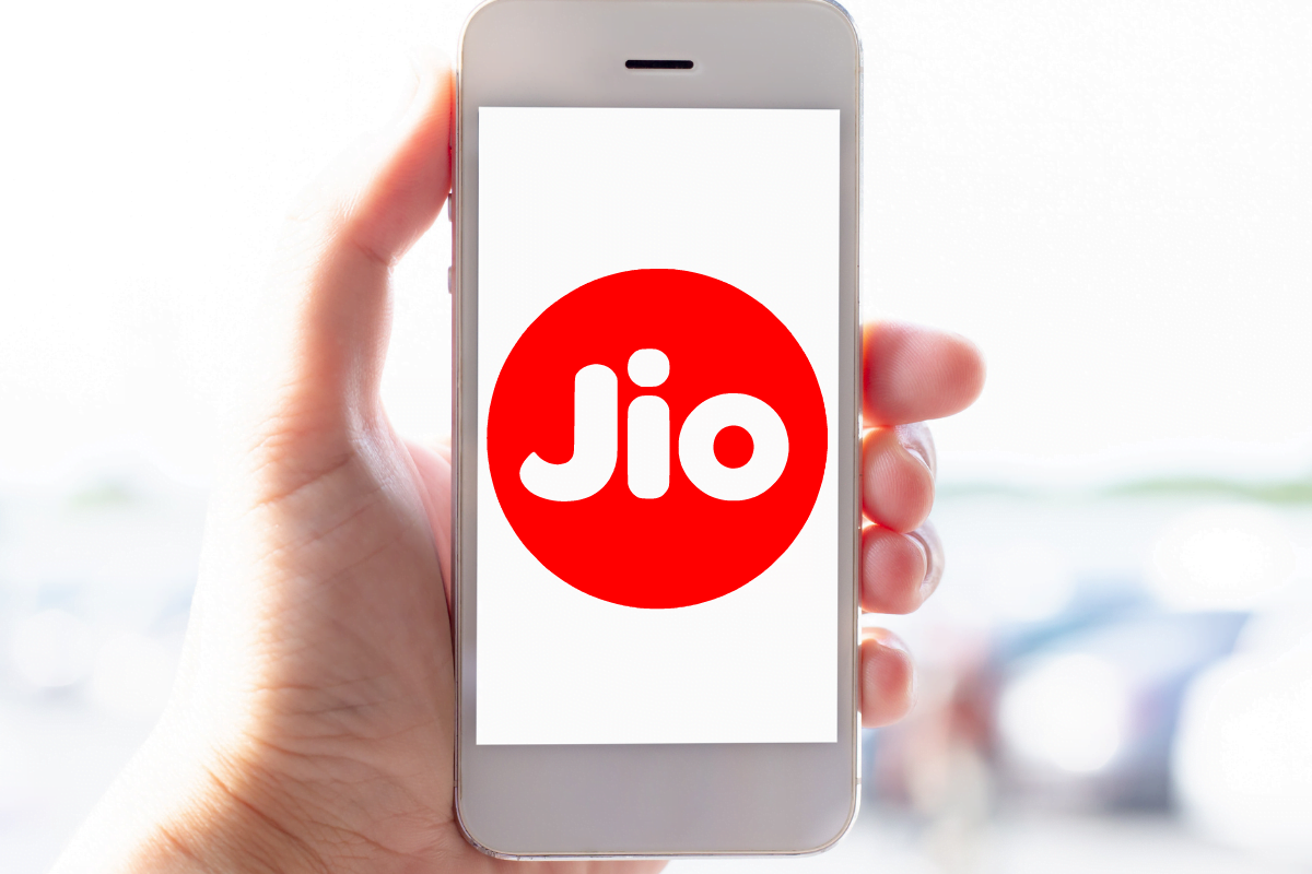 Airtel Welcomes Budget Jio 4G Device - 52