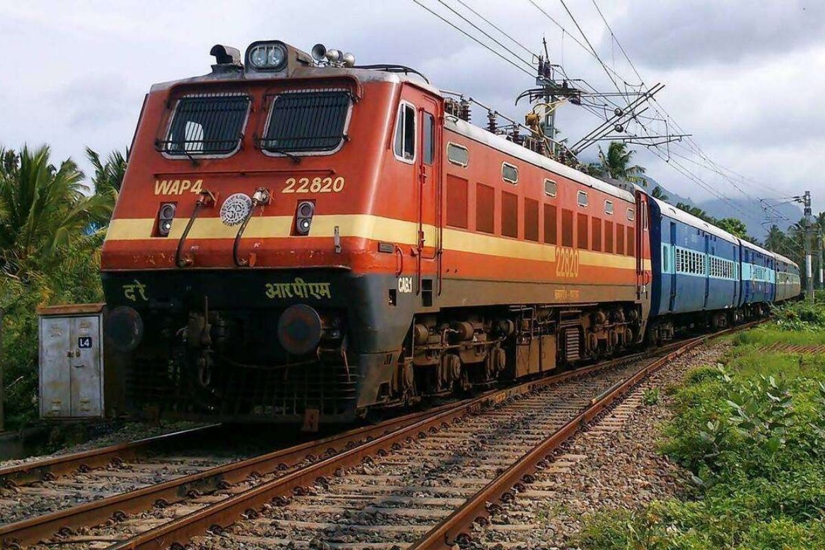 5 MHz Spectrum in 700 MHz to Be Allocated to Indian Railways  Centre - 97