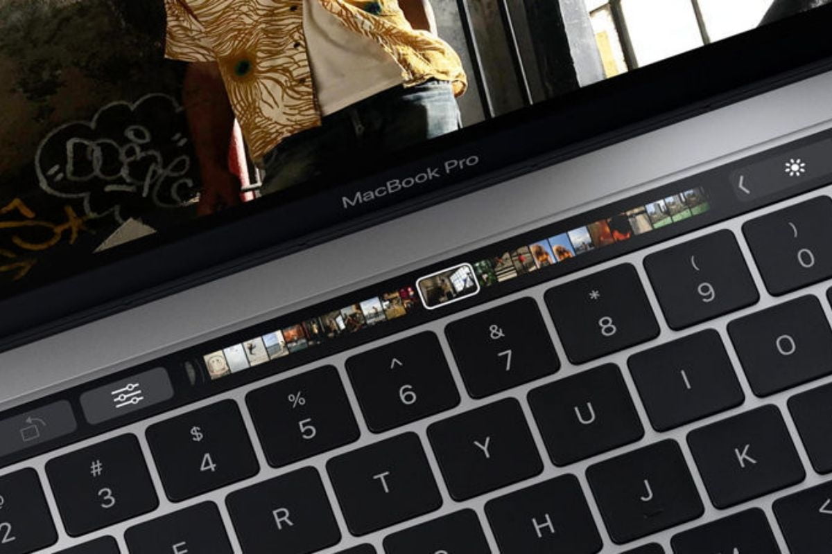 Apple Might Finally Ditch the Controversial Touch Bar in 2022 - 60