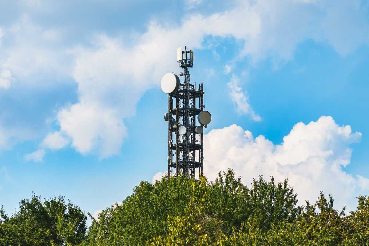 DoT Looks to Accelerate the Process of Installing Mobile Towers at Airports - 41