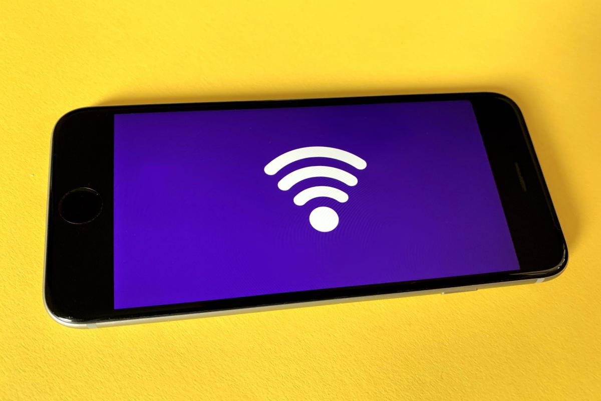 Airtel  Jio and BSNL  300 Mbps Broadband Plans for High Speed Connectivity Across Multiple Devices - 91