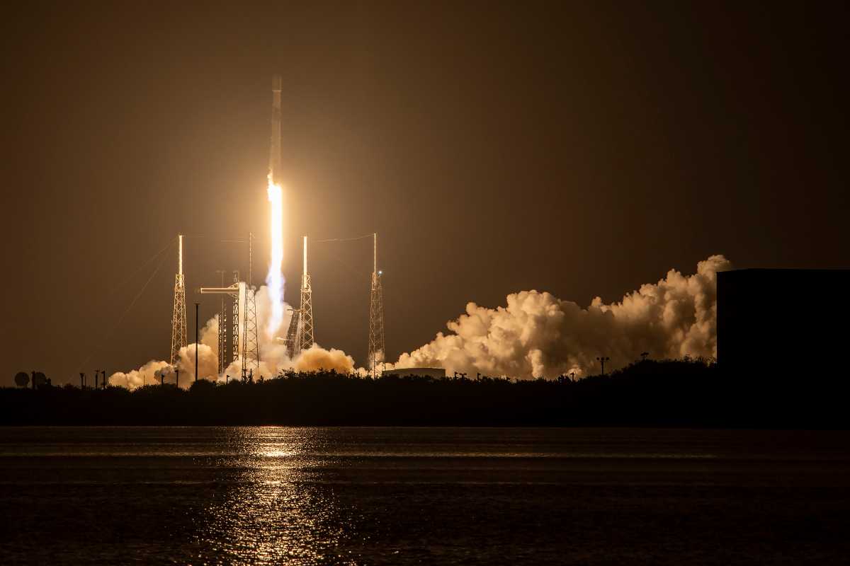 India Looks to Welcome Starlink, Amazon by Relaxing Satcom Rules: Report