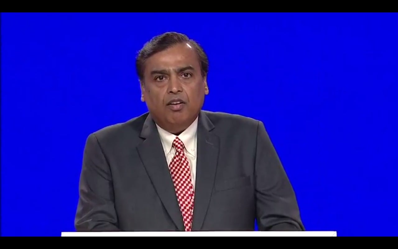 mukesh ambani makes a huge statement related