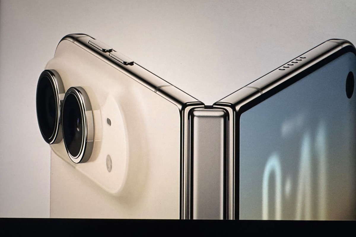 iphone duo first look 1