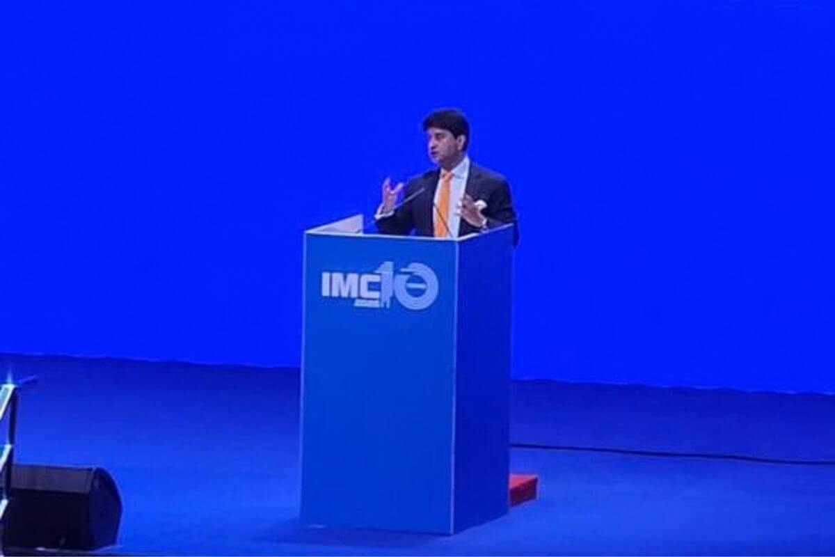 IMC 2026: Cost of 1 GB of Data Has Fallen from Rs 268 in 2014 to Rs 8 Now, Says Scindia